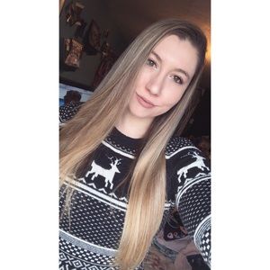 Meet your Posher, Alicia